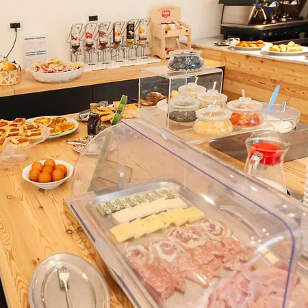 ホテル Melograno スポトルノ