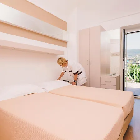Hotel Melograno 3*