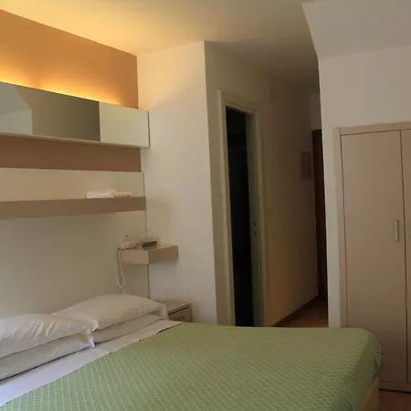 Melograno Hotel 3*