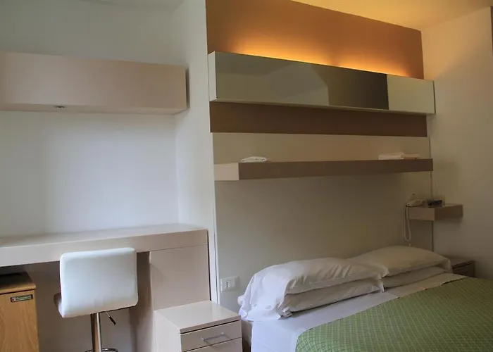Hotel Melograno 3*